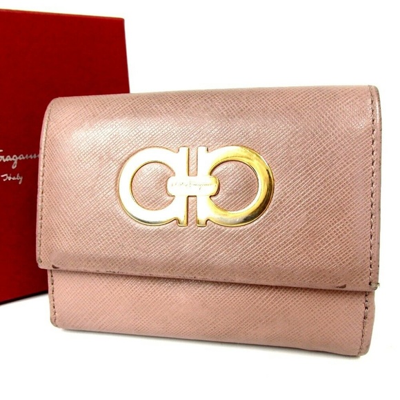 Salvatore Ferragamo Handbags - Salvatore Ferragamo Gancini Leather wallet in Box